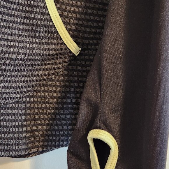 Reebok lightweight long sleeve hoodie - Picture 2 of 7